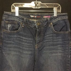Cropped BoyFriend Jeans Distressed style & co Sz 8